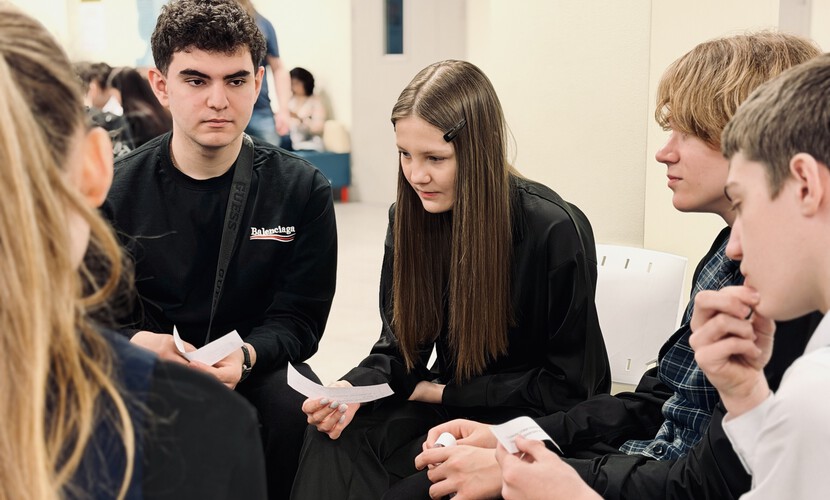 Событие, объединившее теорию и практику: в школе № 362 Московского района прошел масштабный профориентационный марафон 