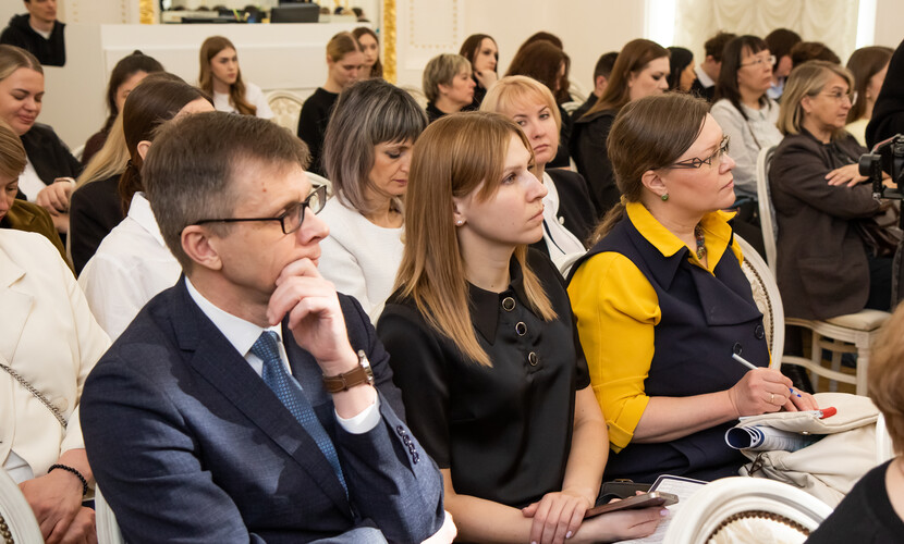 Увидеть себя настоящего: как педагоги со всей страны помогают детям почувствовать собственную ценность