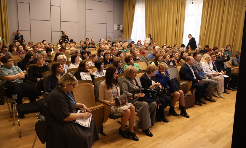 Что общего у робототехники, метаинтеграции и «Клуба равных»? Ответ – на Ярмарке педагогических идей ПМОФ