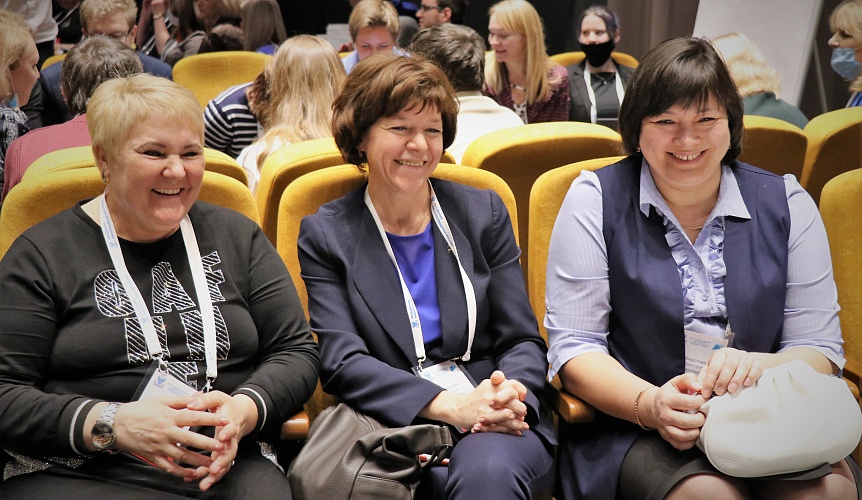At the All-Russian meeting, St. Petersburg presented the experience in creating a motivating learning environment