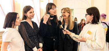 На мастерские по знакомству с профессией педагога слетелись старшеклассники и студенты 13 образовательных учреждений