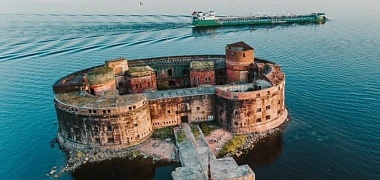 Кронштадт, эконастолки, «Мафия» – в чем ищут вдохновение педагоги дополнительного образования